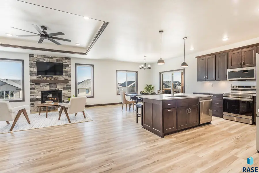 2208 S Saddle Ridge Dr, Sioux Falls, SD 57110 - #3