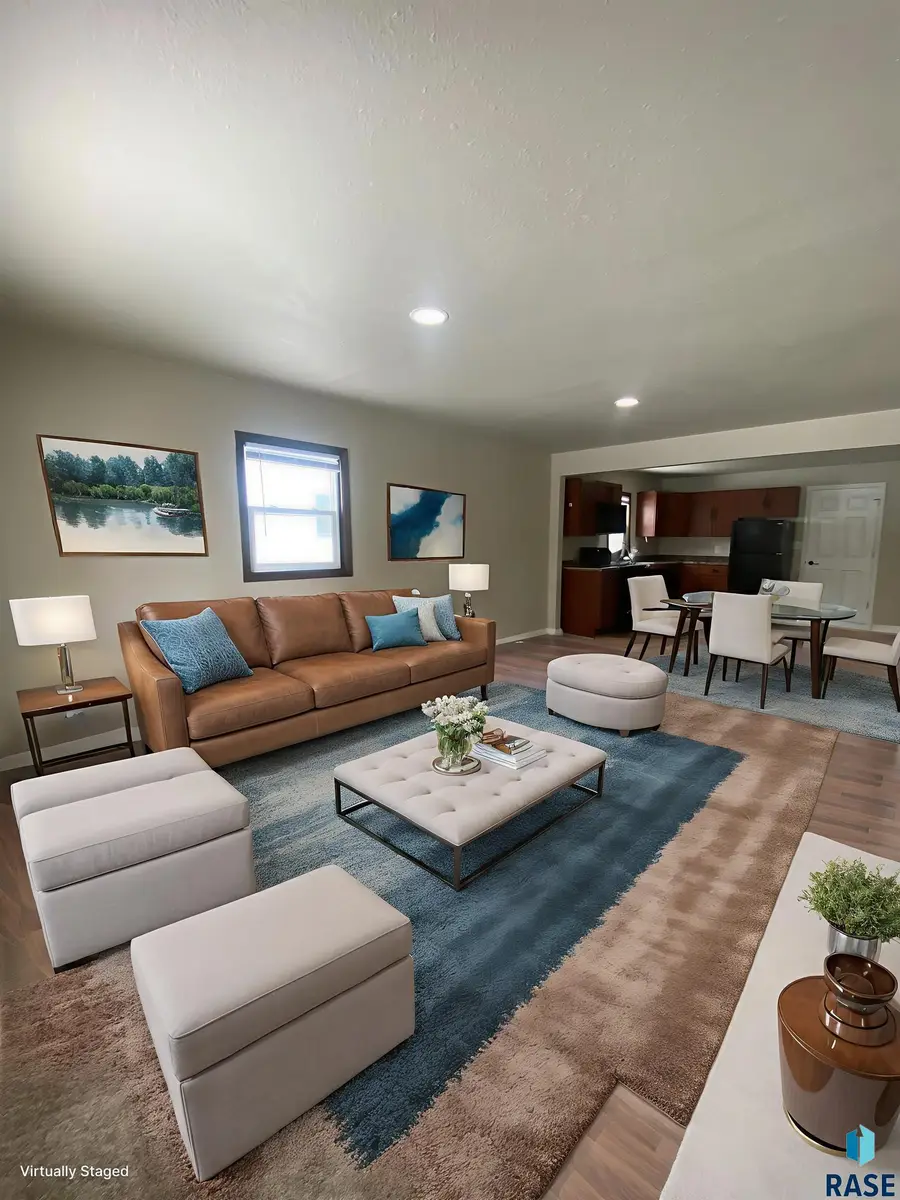 3135 N Lewis Ave, Sioux Falls, SD 57104 - #2
