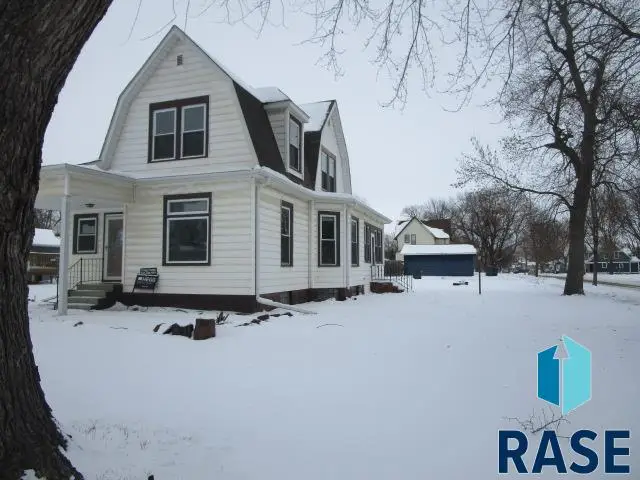 129 SW Park St, Luverne, MN 56156 - #2