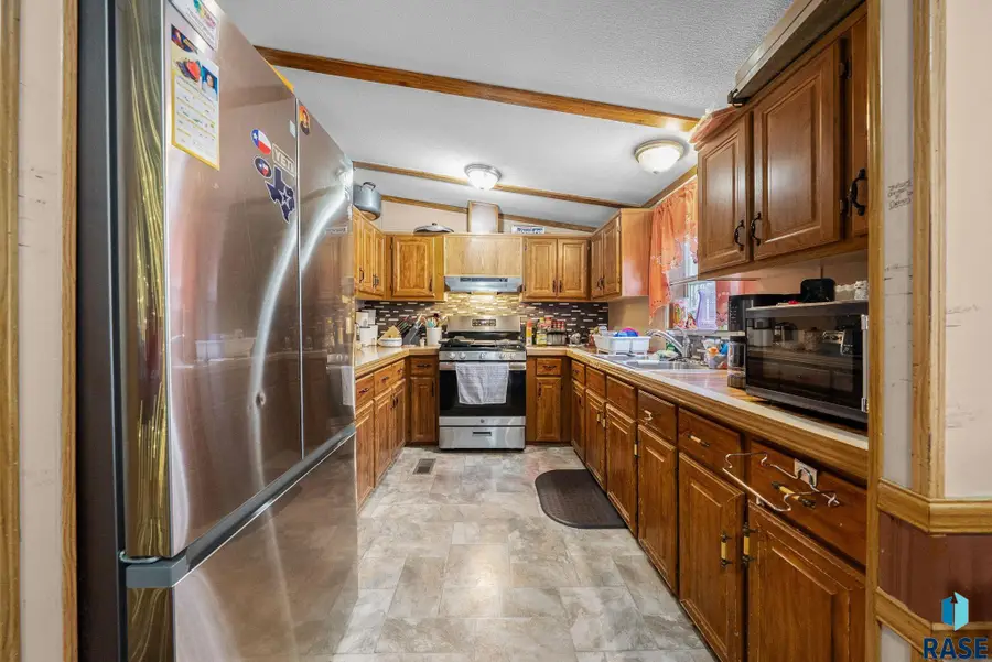 5809 W Wren Pl, Sioux Falls, SD 57107 - #2