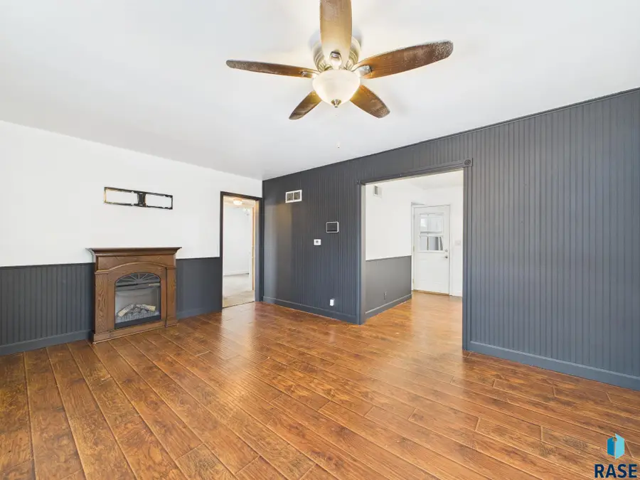 201 N Chicago Ave, Sioux Falls, SD 57103 - #2