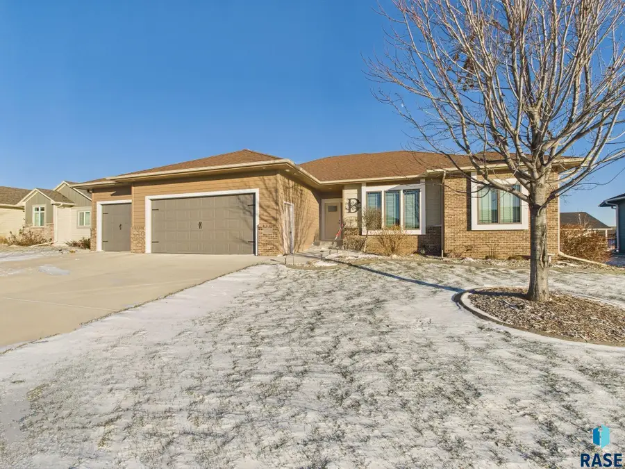 5404 S Coneflower Cir, Sioux Falls, SD 57108 - #2