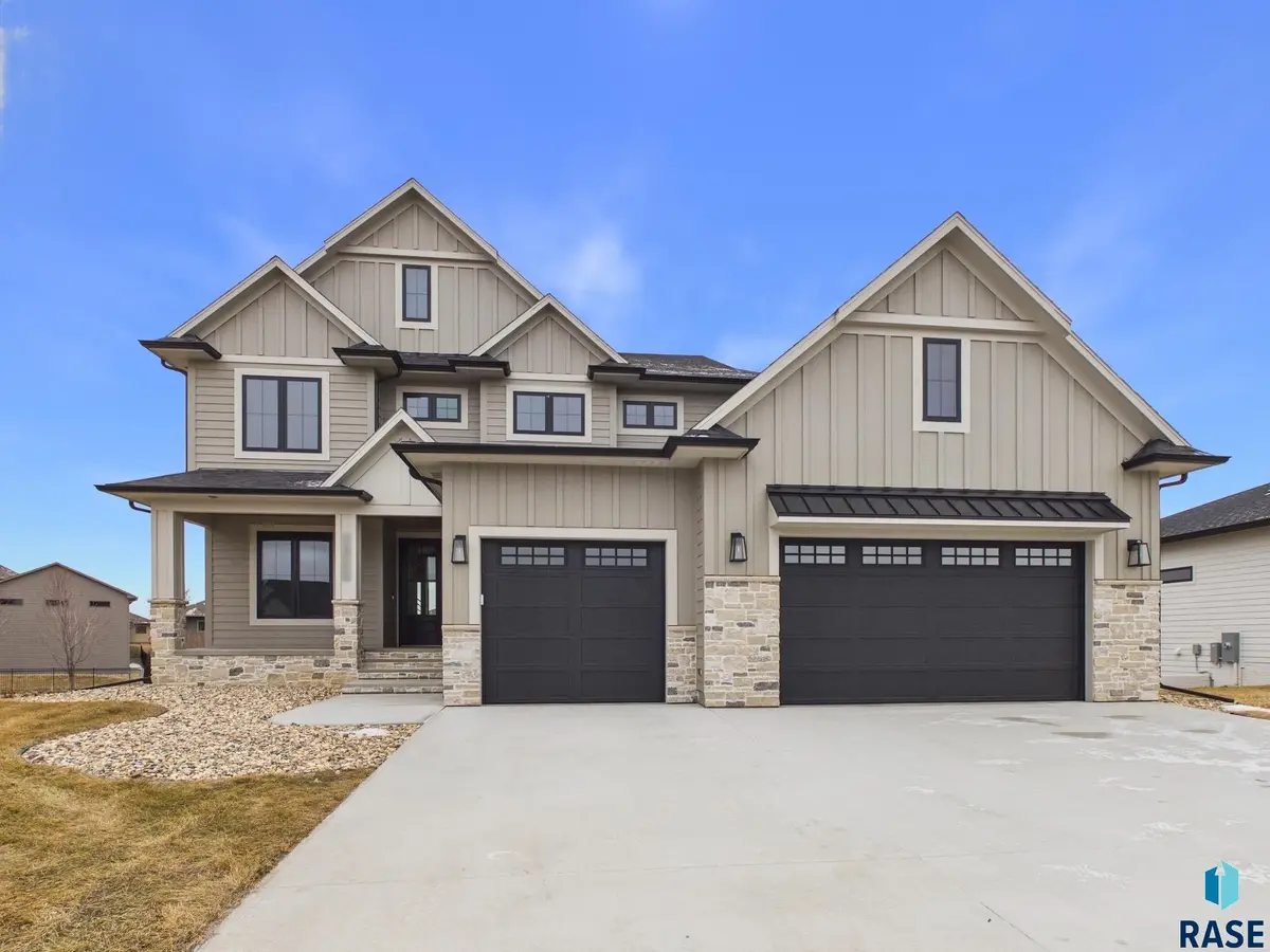 2408 S Galena Ct, Sioux Falls, SD 57110 - #1