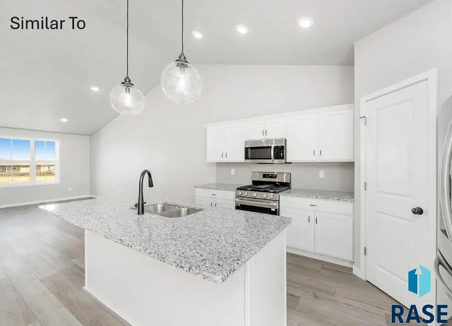 807 Estate St, Harrisburg, SD 57032 - #2