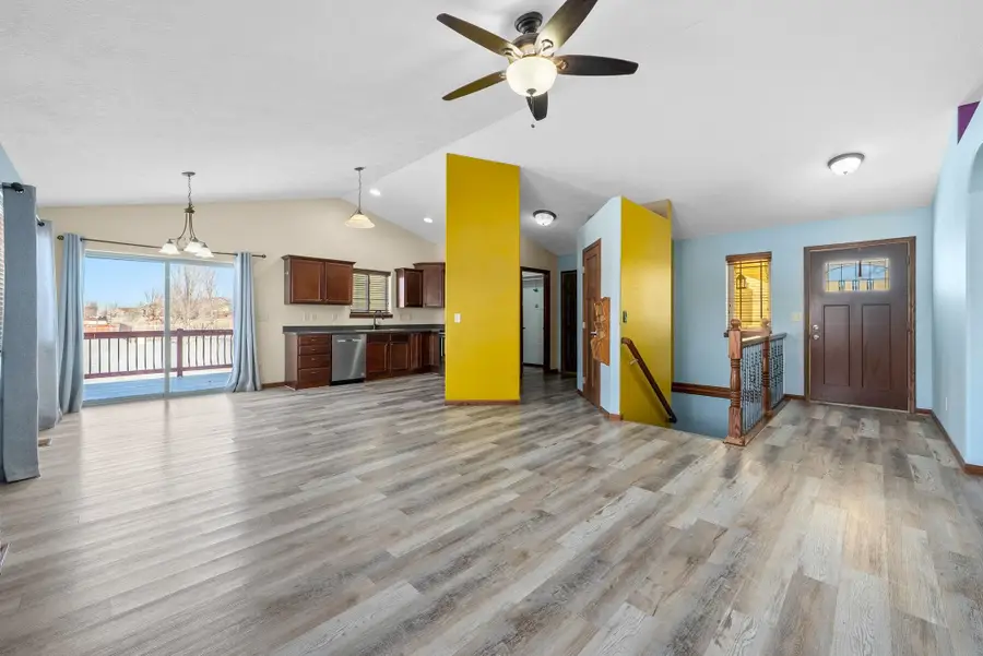 405 Macey Ave, Harrisburg, SD 57032 - #3