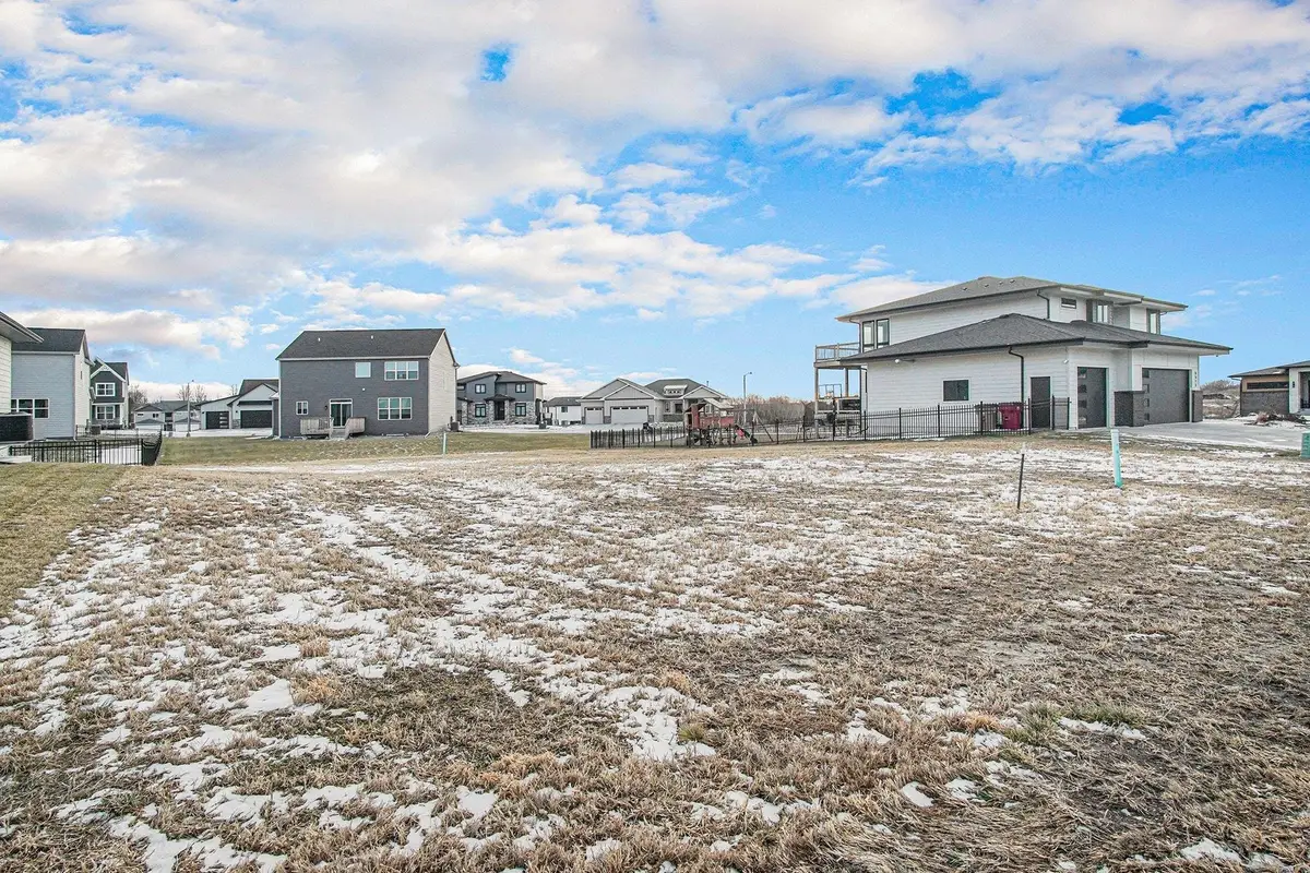 5509 W Patriot St, Sioux Falls, SD 57104 - #1