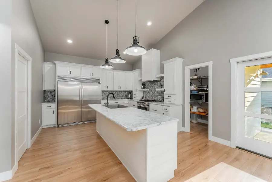 1625 W Burton Dr, Brandon, SD 57005 - #3