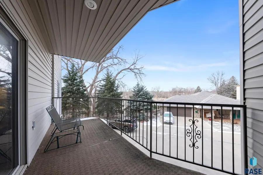 1600 S Southeastern Ave #202, Sioux Falls, SD 57103 - #3