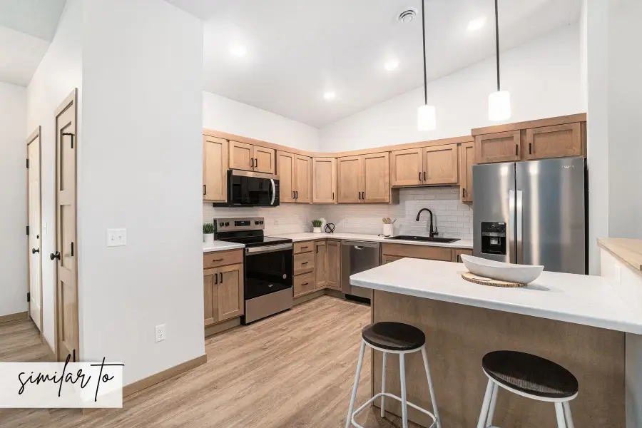 9118 W Ark Pl, Sioux Falls, SD 57106 - #2