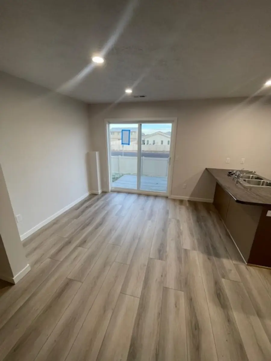 9618 W Tunis Dr, Sioux Falls, SD 57106 - #3