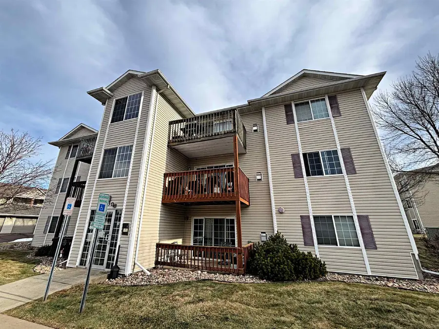 7430 S Louise Ave #301, Sioux Falls, SD 57108 - #3