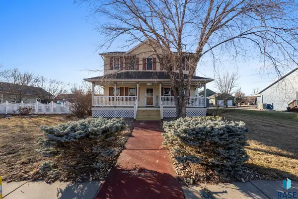 513 N Morning Rain Ave, Brandon, SD 57005