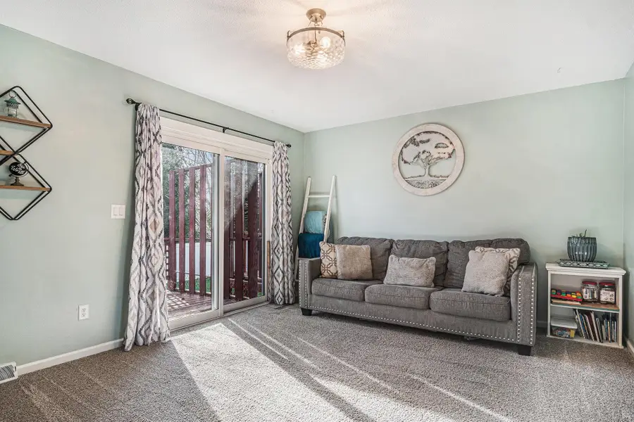 2815 E Klondike Trl, Sioux Falls, SD 57103 - #3