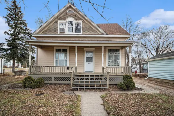 320 N Broadway St, Canton, SD 57013