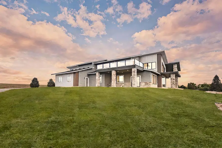 6776 Zimmermann Dr, Wentworth, SD 57075 - #3