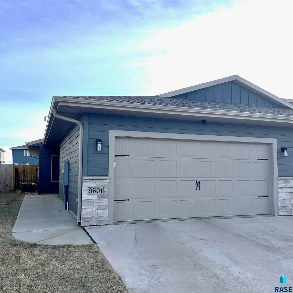 9501 W Dolores Dr, Sioux Falls, SD 57106 - #1