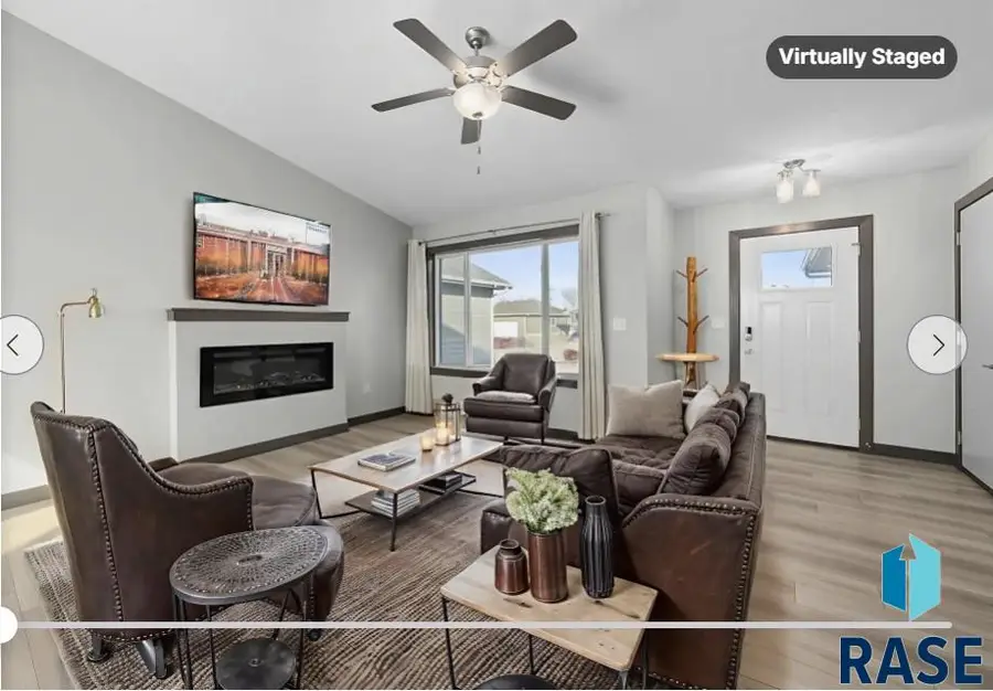 1709 E 71st St N, Sioux Falls, SD 57104 - #3