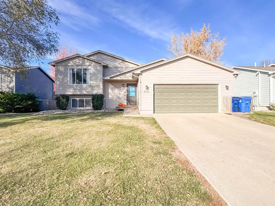 6312 W 66th St, Sioux Falls, SD 57106 - #2