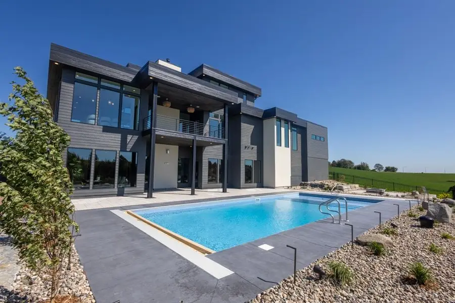 705 N Sanctuary Dr, Sioux Falls, SD 57110 - #2