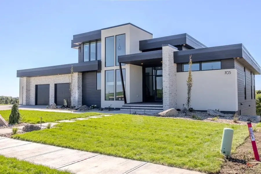 705 N Sanctuary Dr, Sioux Falls, SD 57110 - #3