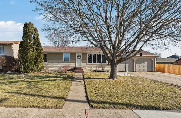 418 N Union Ave, Madison, SD 57042