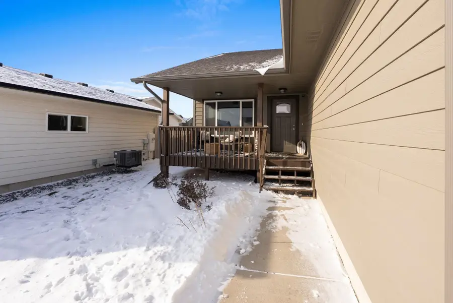 625 N Summit Ave, Tea, SD 57064 - #3