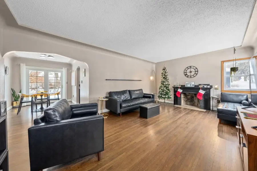 2312 S Phillips Ave, Sioux Falls, SD 57105 - #3