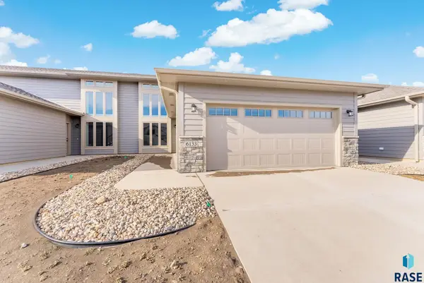 6133 S Bison Pl, Sioux Falls, SD 57108