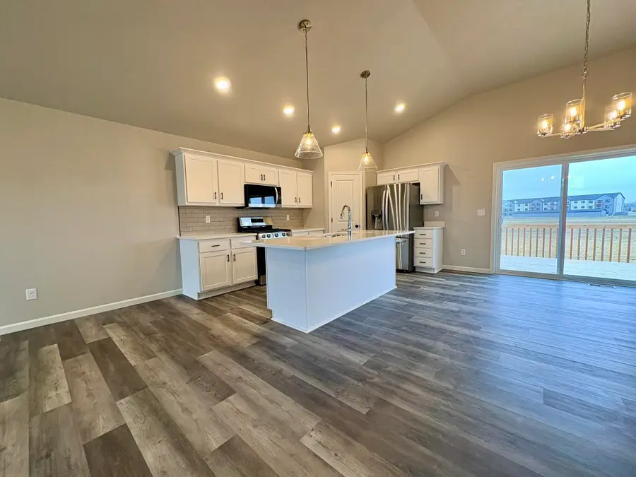 6205 W Valentine St, Sioux Falls, SD 57107 - #3