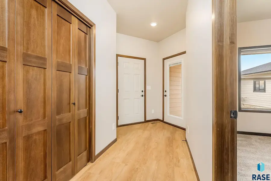 2412 E Tinley St, Brandon, SD 57005 - #3