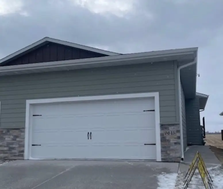 9645 W Tunis Dr, Sioux Falls, SD 57106 - #1