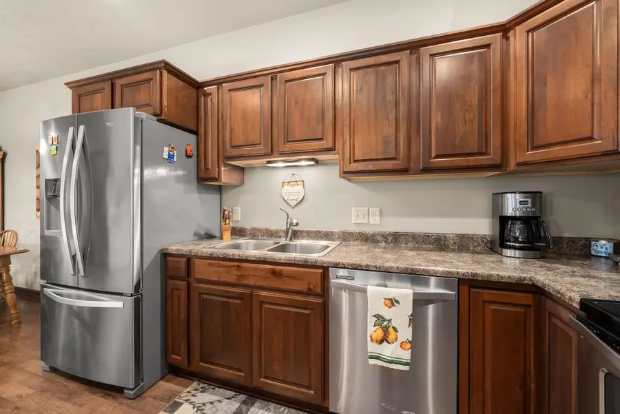 4330 W Shipton St, Sioux Falls, SD 57108 - #3