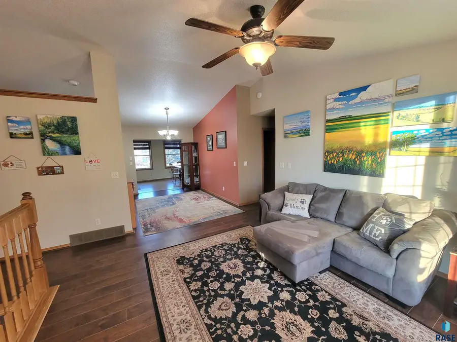 7212 W Strabane St, Sioux Falls, SD 57106 - #3