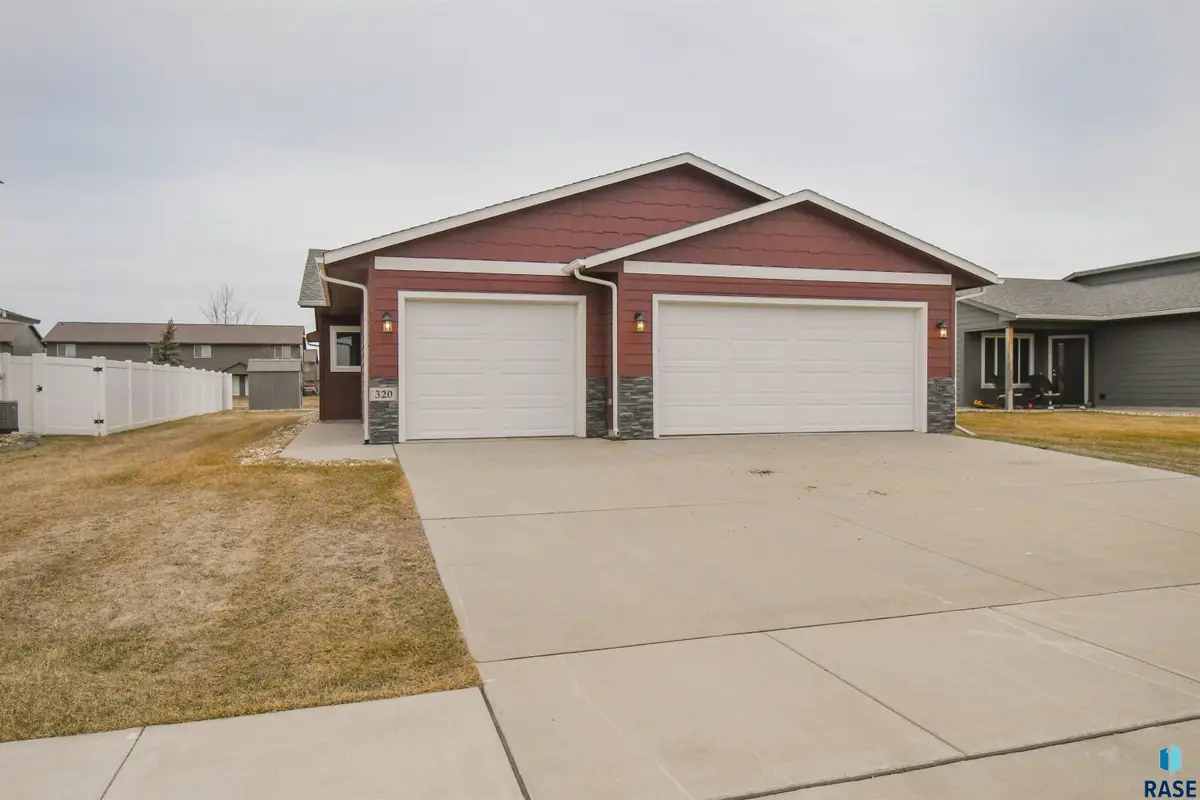 320 W Jameson St, Tea, SD 57064 - #1