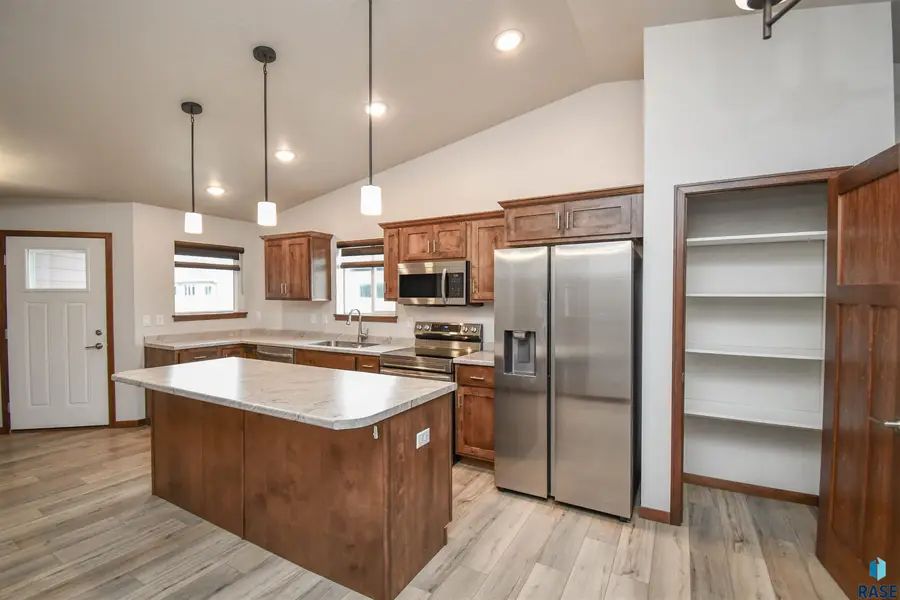 320 W Jameson St, Tea, SD 57064 - #3