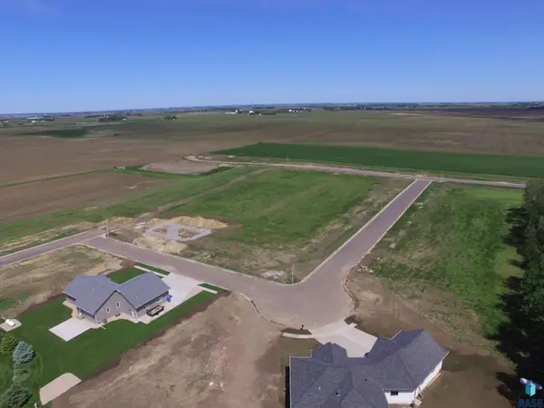 Lot 10 Block 2 Valhalla Dr, Viborg, SD 57070