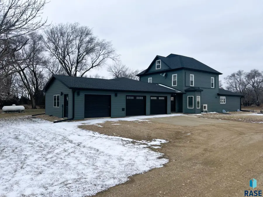 37006 281st St, Geddes, SD 57342 - #2