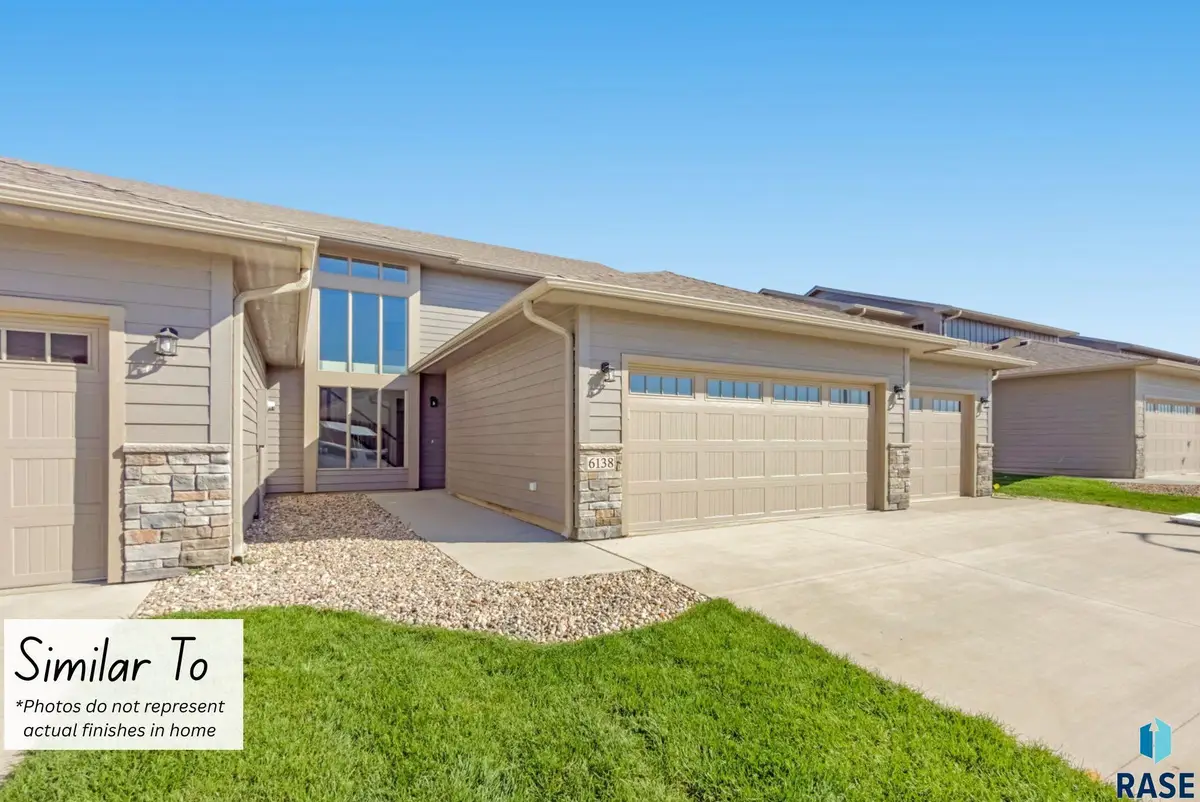 3921 E Iron Bridge Pl, Sioux Falls, SD 57108 - #1