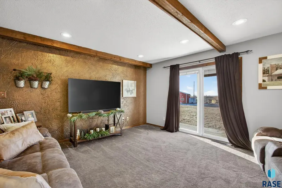 46633 278th St, Lennox, SD 57039 - #3