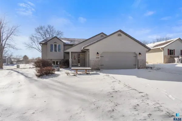 2709 Kaystone Dr, Sioux Falls, SD 57103