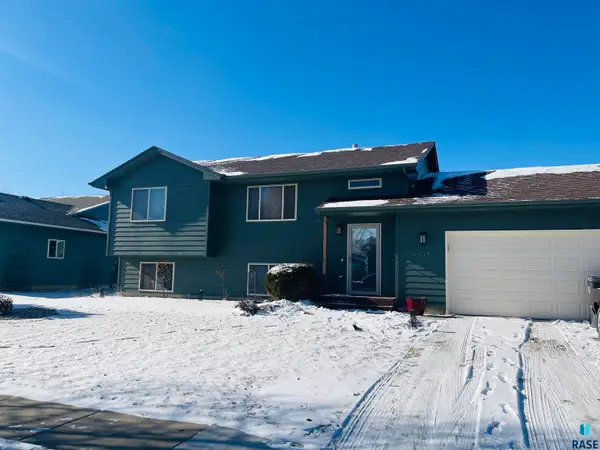 6105 S Aaron Ave, Sioux Falls, SD 57106