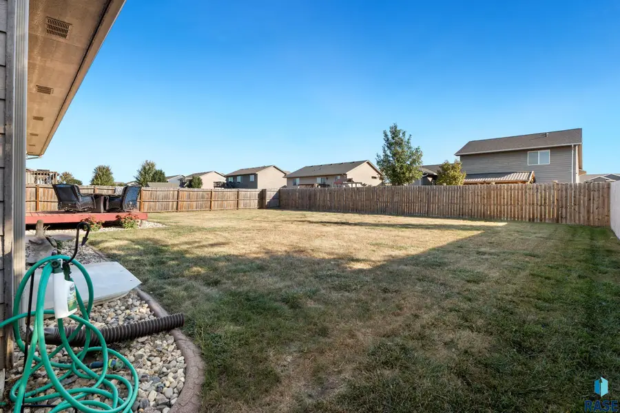 904 Honeysuckle Dr Dr, Harrisburg, SD 57032 - #3