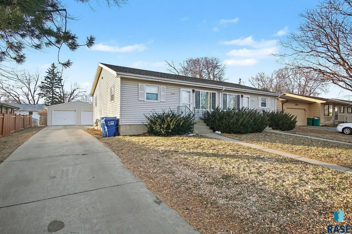 3301 3303 S Lincoln Ave, Sioux Falls, SD 57105 - #1