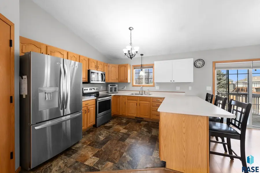 110 Atkins Dr, Tea, SD 57064 - #3