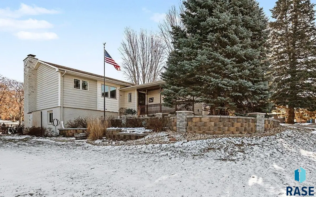 4004 S Otonka Pass, Sioux Falls, SD 57103 - #1