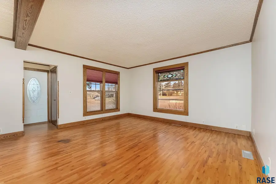 724 N Grant St, Canton, SD 57013 - #2