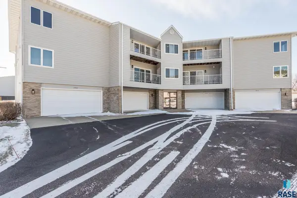 4609 S Oxbow Ave #303, Sioux Falls, SD 57106