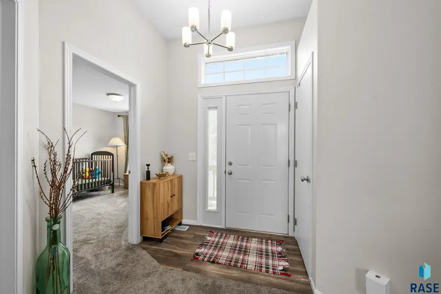 7016 53rd St W, Sioux Falls, SD 57106 - #3