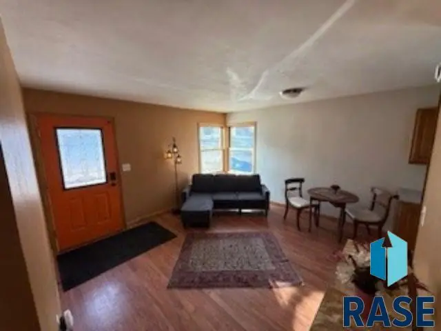 2804 E 19th St, Sioux Falls, SD 57103 - #3