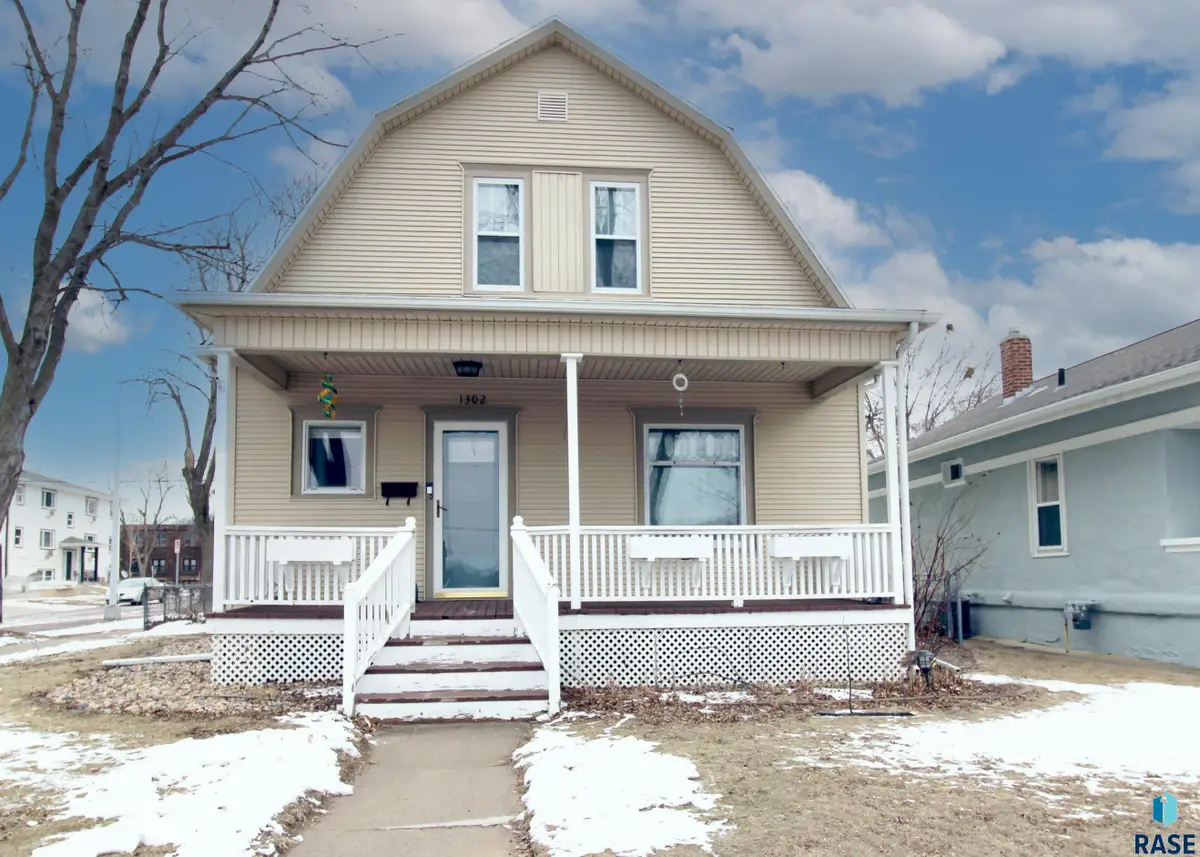 1302 S Dakota Ave, Sioux Falls, SD 57105 - #1
